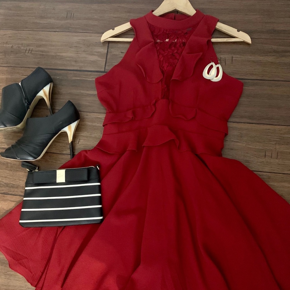 Fun and flirty party dress.